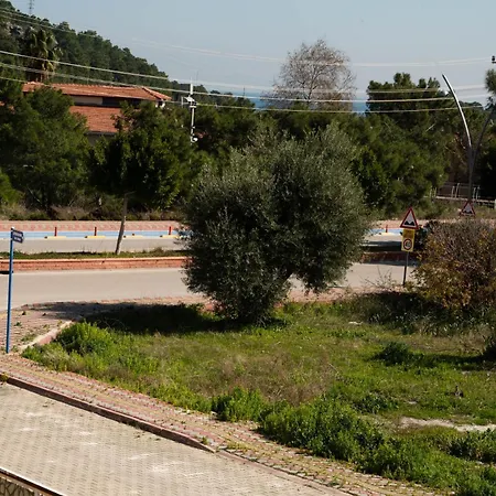 Ustatahir Villa *